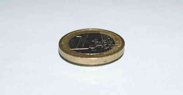 废旧纸箱智能机器人