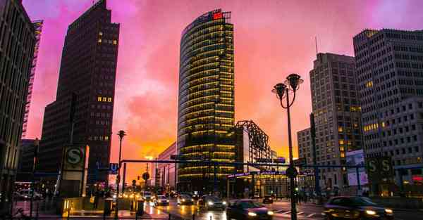 草莓智能采摘机器人功能