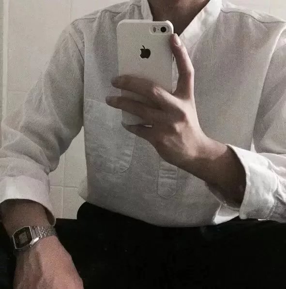 上官仁志锦